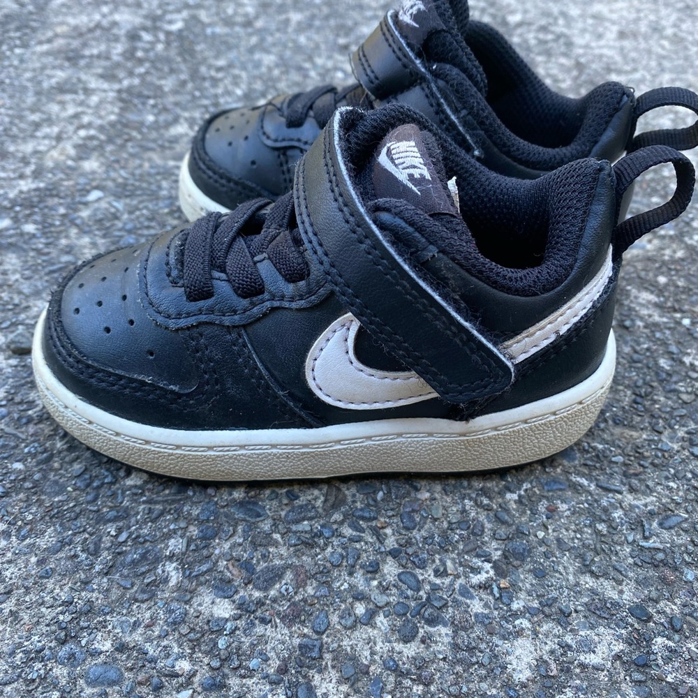 Nike Kids Black Sneakers